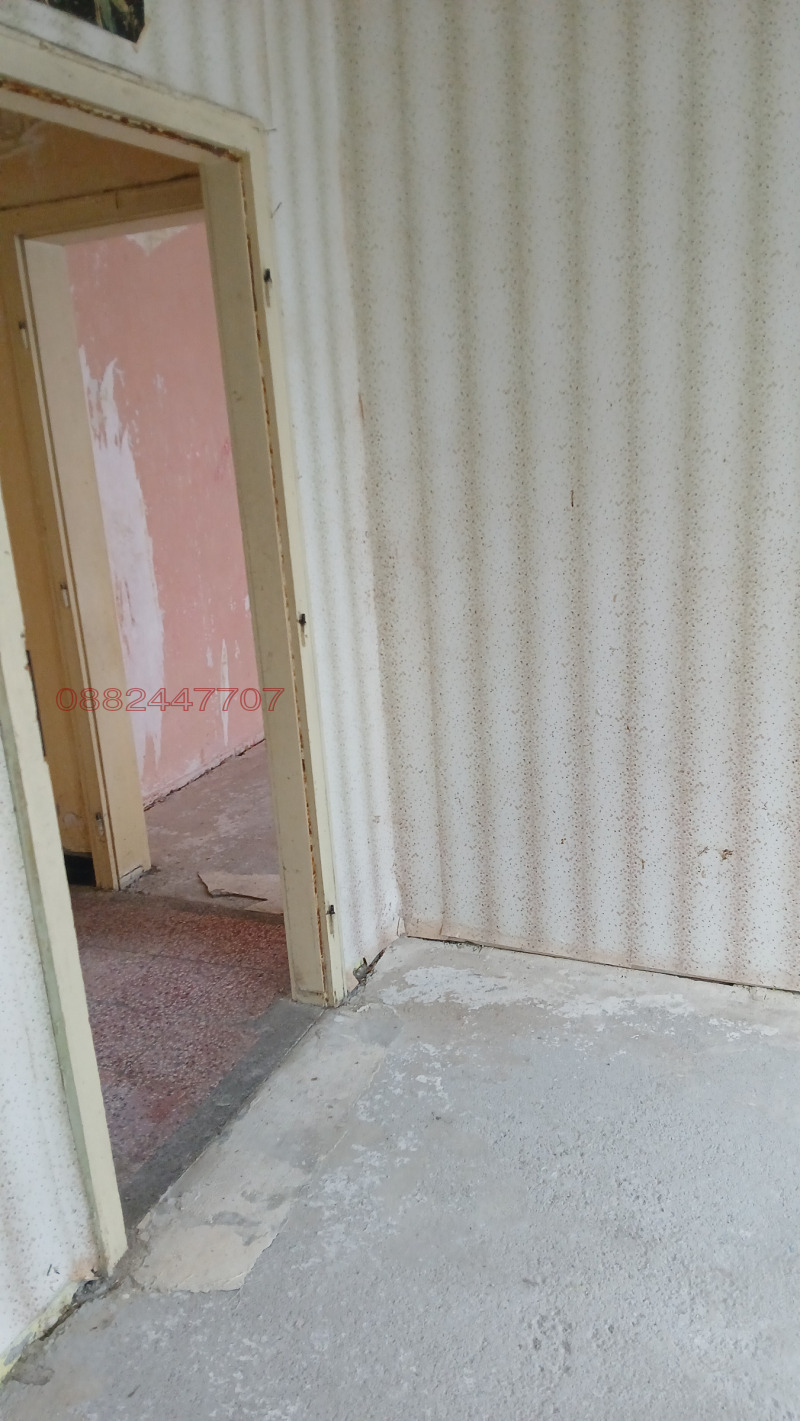 Продава 3-СТАЕН, гр. Русе, Здравец Изток, снимка 4 - Апартаменти - 52781208