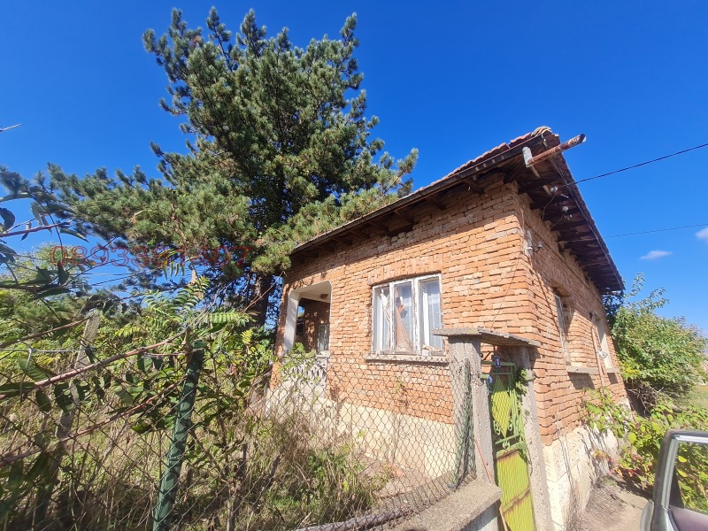 Продава КЪЩА, с. Горно Абланово, област Русе, снимка 11 - Къщи - 52782045