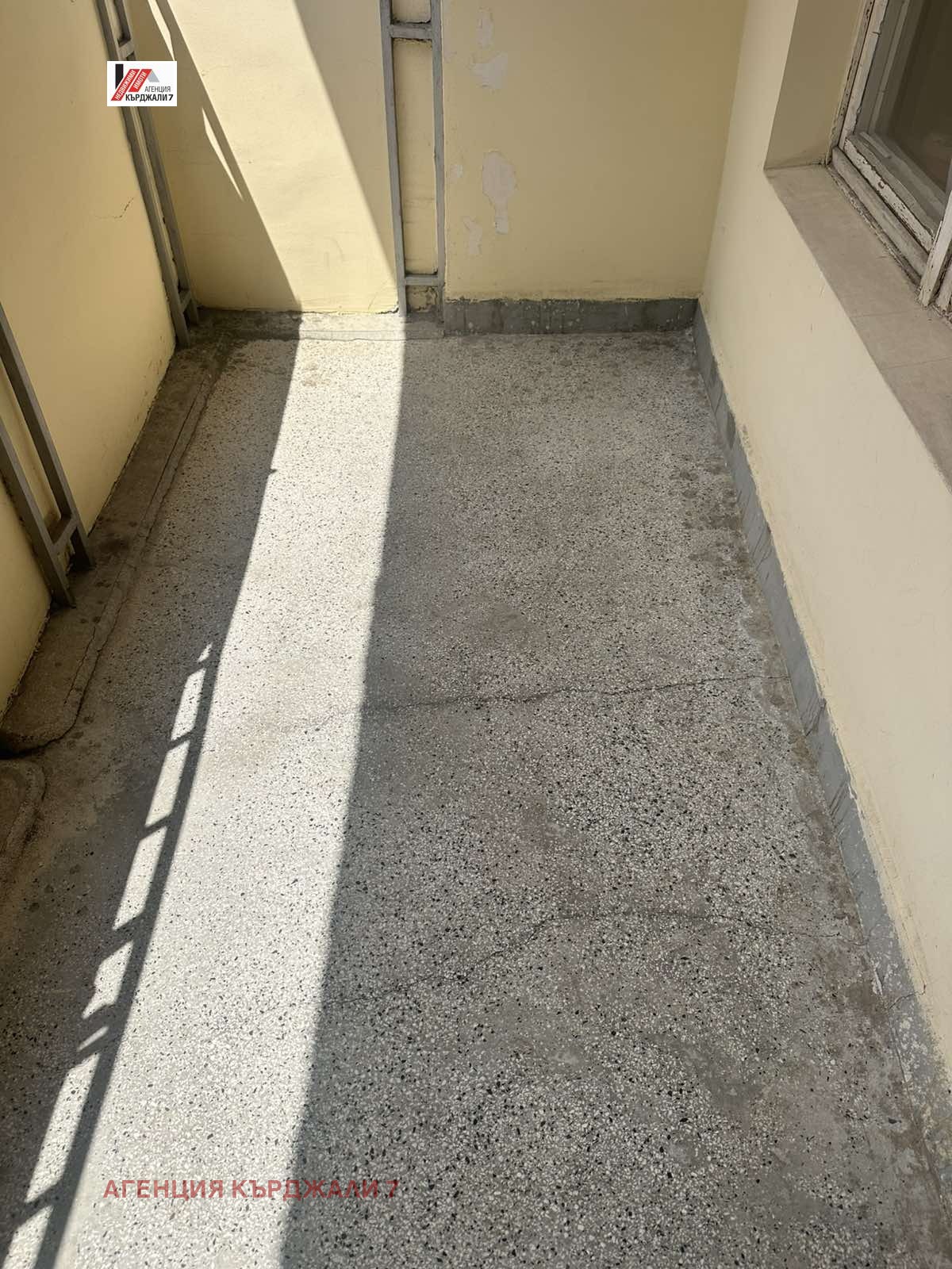 Продава 2-СТАЕН, гр. Кърджали, Възрожденци, снимка 3 - Апартаменти - 55570528