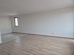 3 bedroom Vinitsa, Varna 2