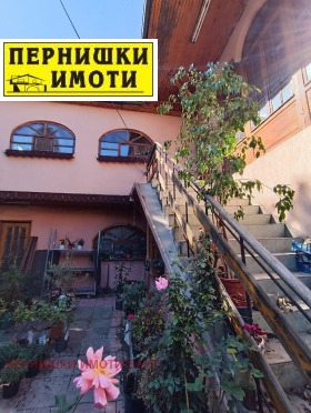 Продажба на имоти в Пригаров район, град Перник - изображение 7 