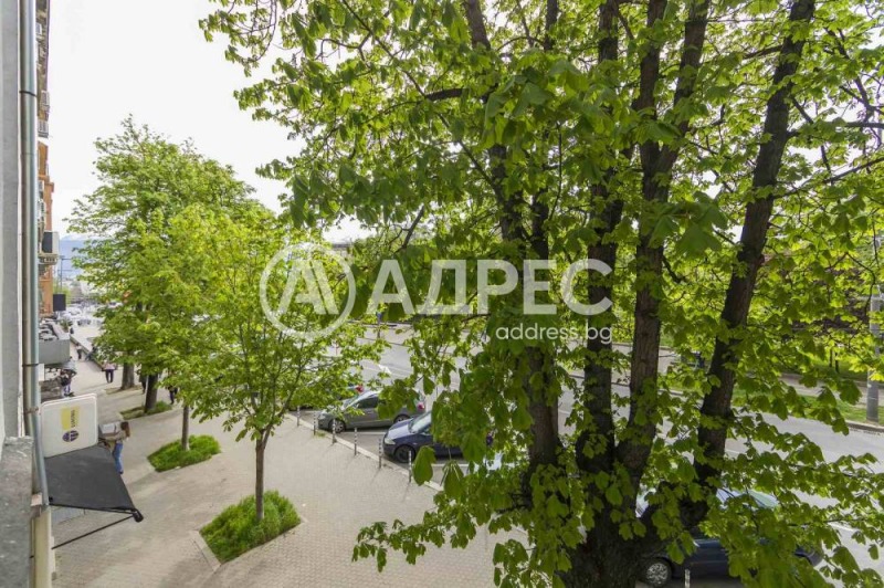 Eladó  2 hálószobás Sofia , Centar , 70 négyzetméter | 31119079
