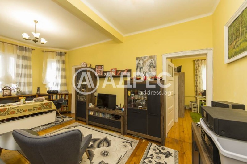 Eladó  2 hálószobás Sofia , Centar , 70 négyzetméter | 31119079 - kép [3]