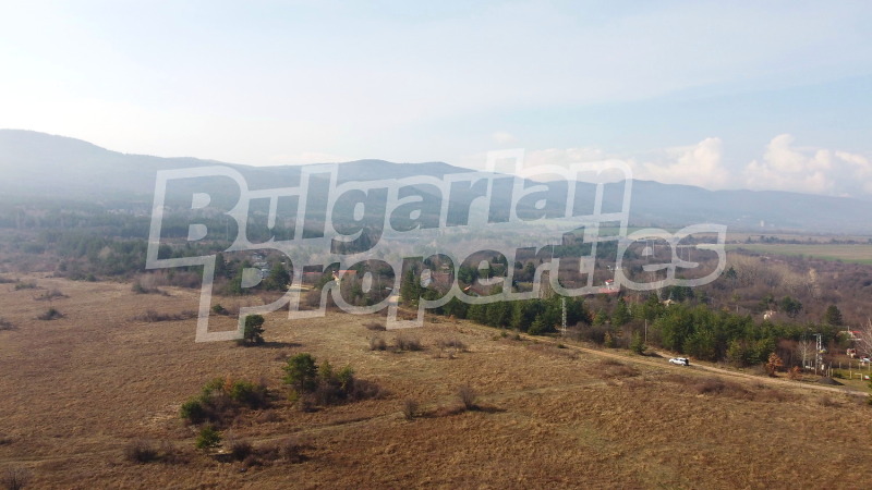 Продава ПАРЦЕЛ, с. Нови хан, област София област