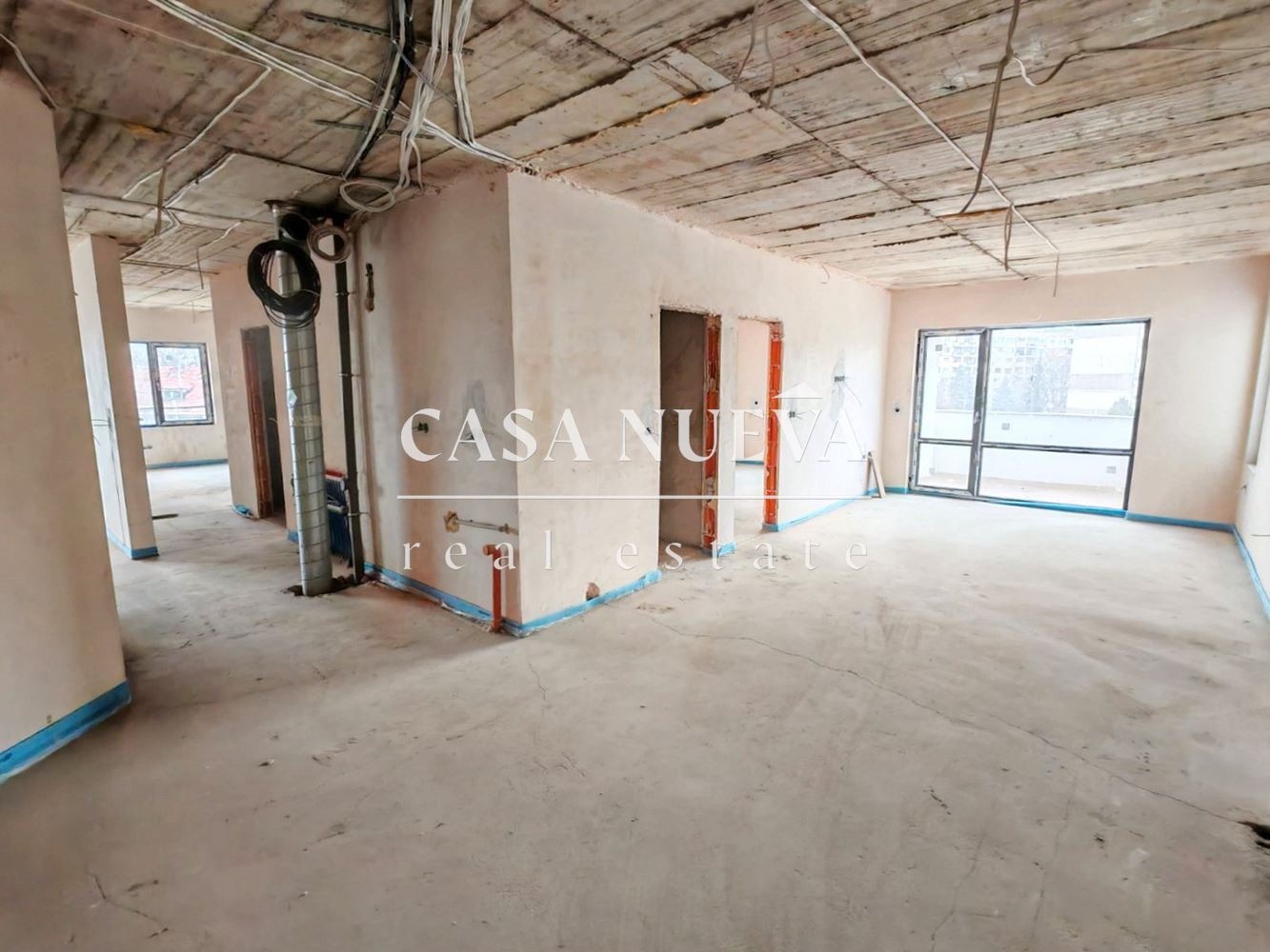 Продава МНОГОСТАЕН, гр. Перник, Изток, снимка 5 - Апартаменти - 54214691