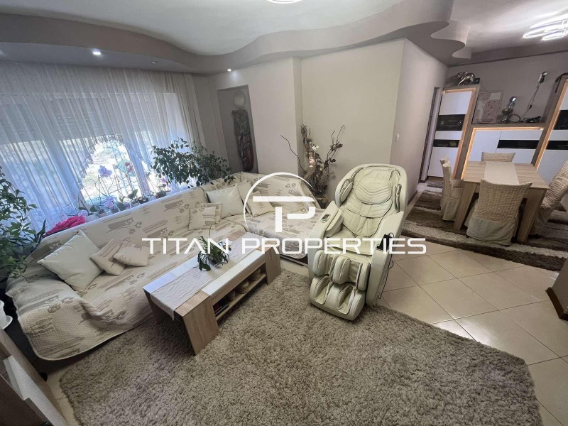 Продава МНОГОСТАЕН, гр. Бургас, област Бургас, снимка 3 - Апартаменти - 53120184