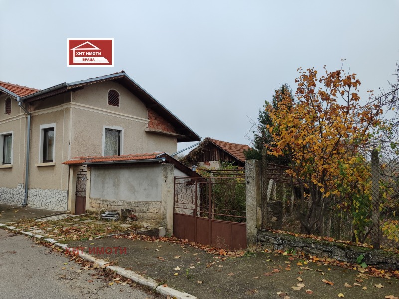 Продава КЪЩА, с. Върбешница, област Враца