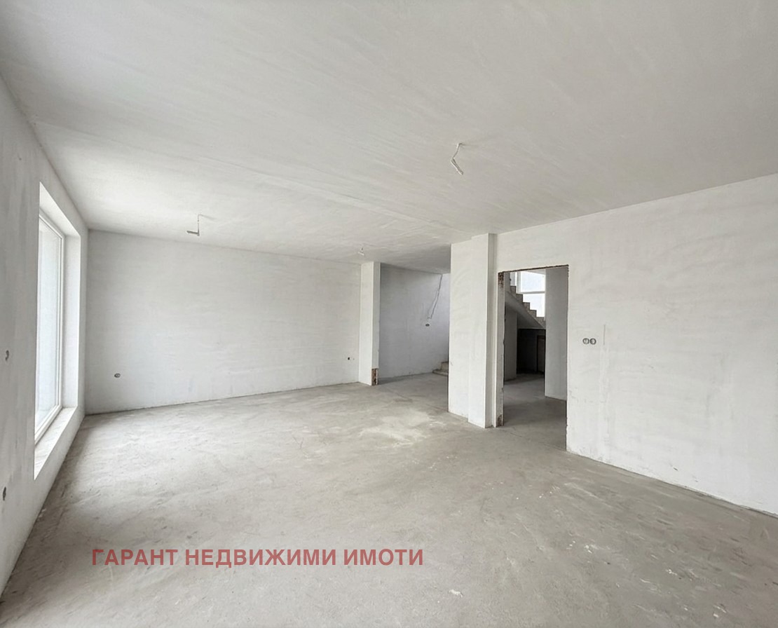 Продава КЪЩА, гр. Габрово, Център, снимка 3 - Къщи - 54191325