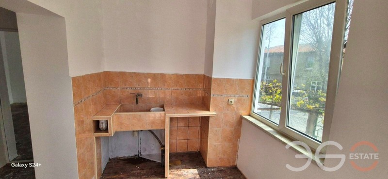 Продава КЪЩА, гр. Варна, Аспарухово, снимка 4 - Къщи - 53049857