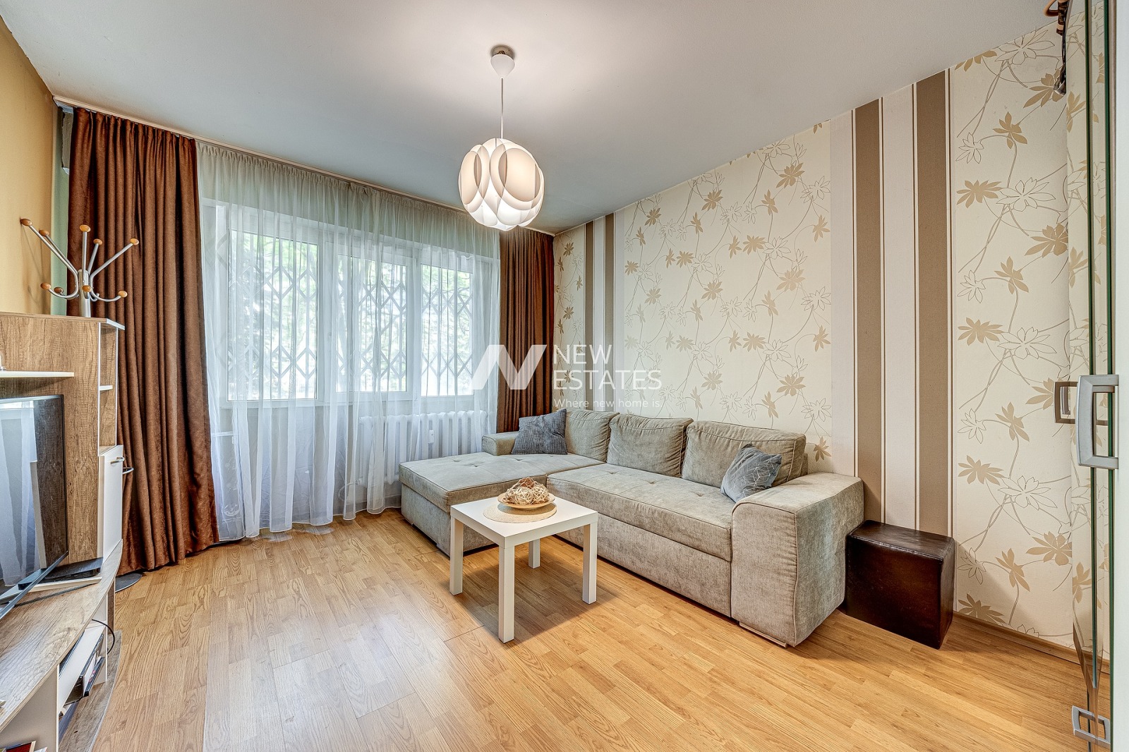 Продава 4-СТАЕН, гр. София, Младост 3