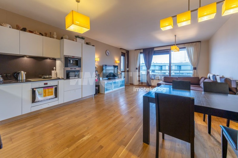 En venta  2 dormitorios Varna , k.k. Sv.Sv. Konstantin i Elena , 130 metros cuadrados | 28476718 - imagen [6]