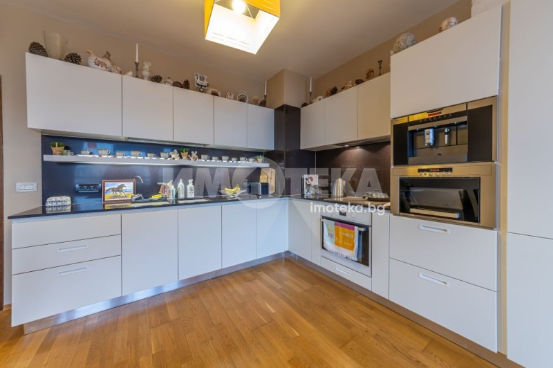 En venta  2 dormitorios Varna , k.k. Sv.Sv. Konstantin i Elena , 130 metros cuadrados | 28476718 - imagen [7]