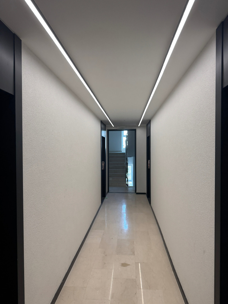 Продава 3-СТАЕН, гр. София, Банишора, снимка 2 - Апартаменти - 53002595