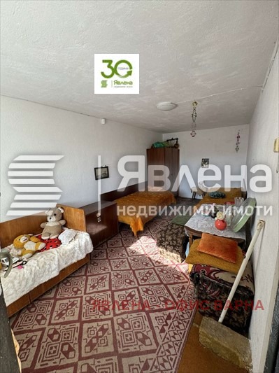 Продава КЪЩА, гр. Варна, м-т Перчемлията, снимка 4 - Къщи - 48072484