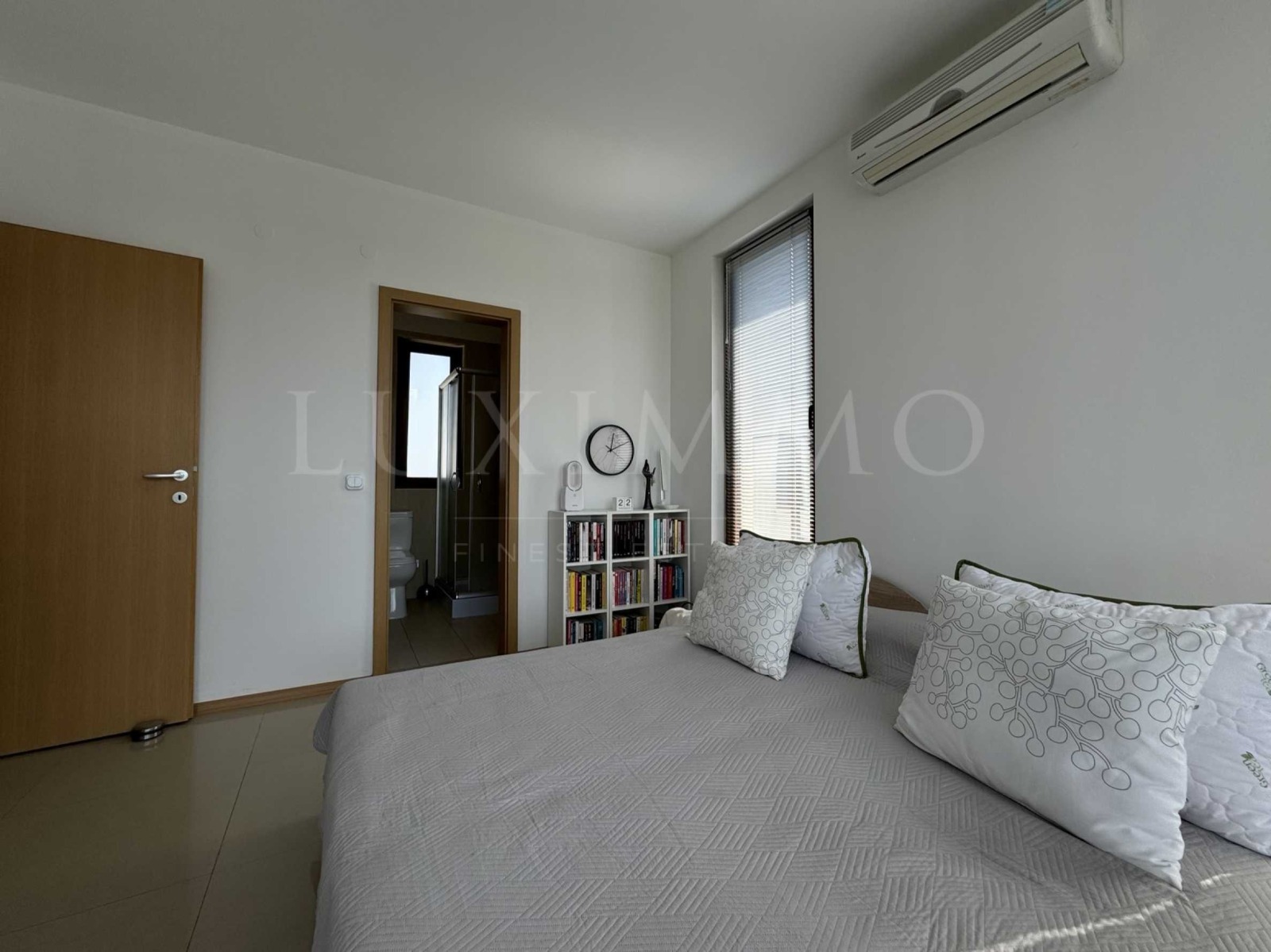 Продава КЪЩА, гр. Балчик, област Добрич, снимка 13 - Къщи - 54228994