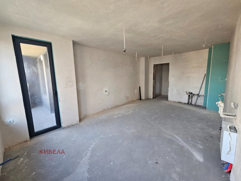 Продава 2-СТАЕН, гр. Плевен, Широк център, снимка 2 - Апартаменти - 53468193