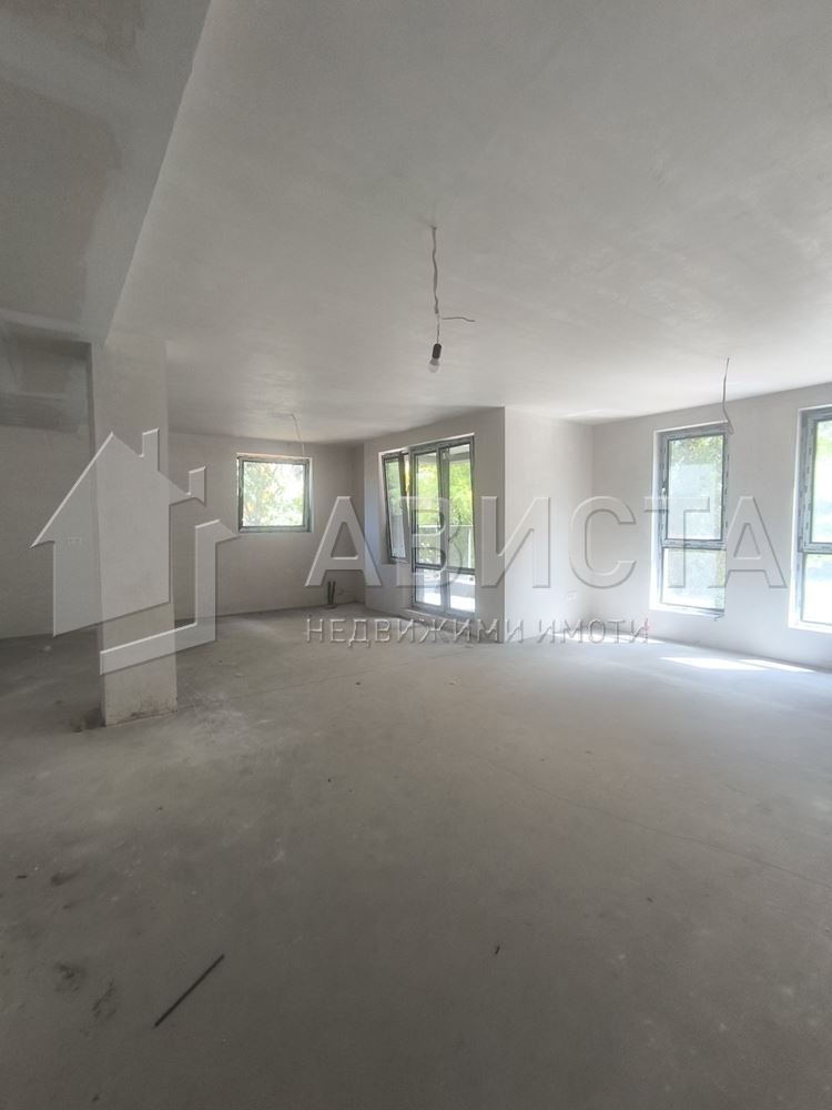 Продава 4-СТАЕН, гр. София, Лагера, снимка 2 - Апартаменти - 54781784