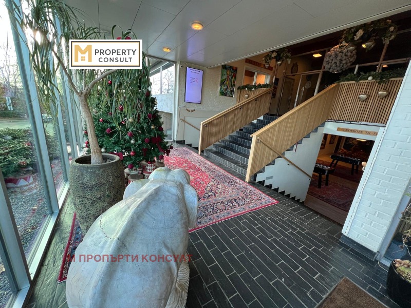 Продава ЗАВЕДЕНИЕ, област Бургас, к.к. Слънчев бряг • 1332000 € / 2605165.56 лв. • 59238837 1