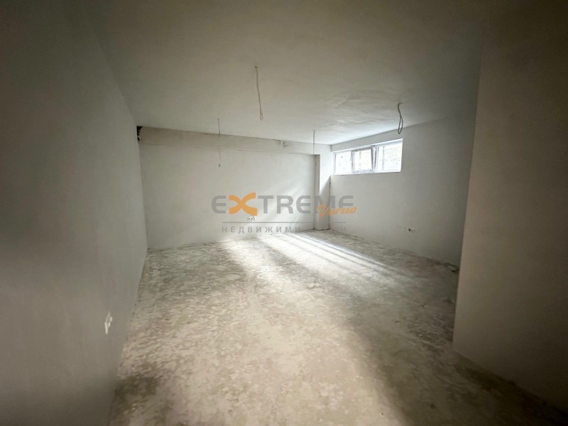 Продава 1-СТАЕН в град Варна, Възраждане 1 - 42 кв.м / 45 000 € » 88 012.35 лв., ЕКСТРИЙМ ВАРНА