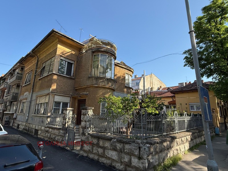 Продава КЪЩА в град Русе, Център - 121 кв.м / 359 000 € » 702 142.97 лв., СТОЛИЦА ИНВЕСТ