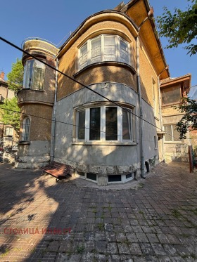 Hus Tsentar, Ruse 3