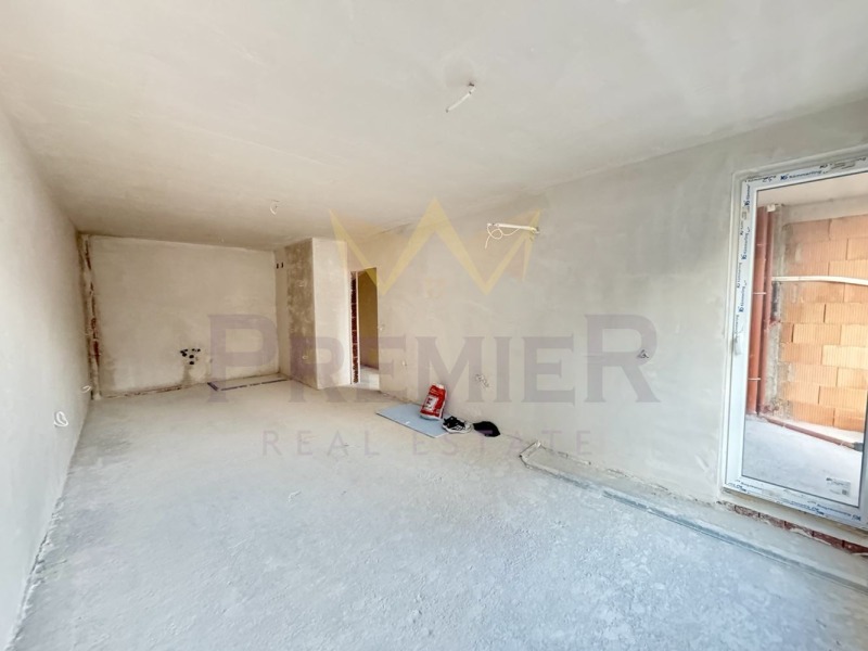 Продава 2-СТАЕН, град Варна, Левски 1 • 135942 € / 265879.44 лв. • 78971657 1