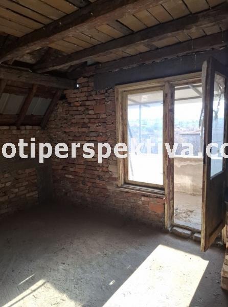 Продава 2-СТАЕН, гр. Пловдив, Кючук Париж, снимка 2 - Апартаменти - 52810416