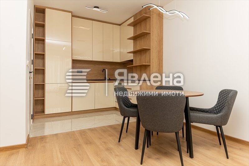 Продава 2-СТАЕН, гр. Пловдив, Тракия