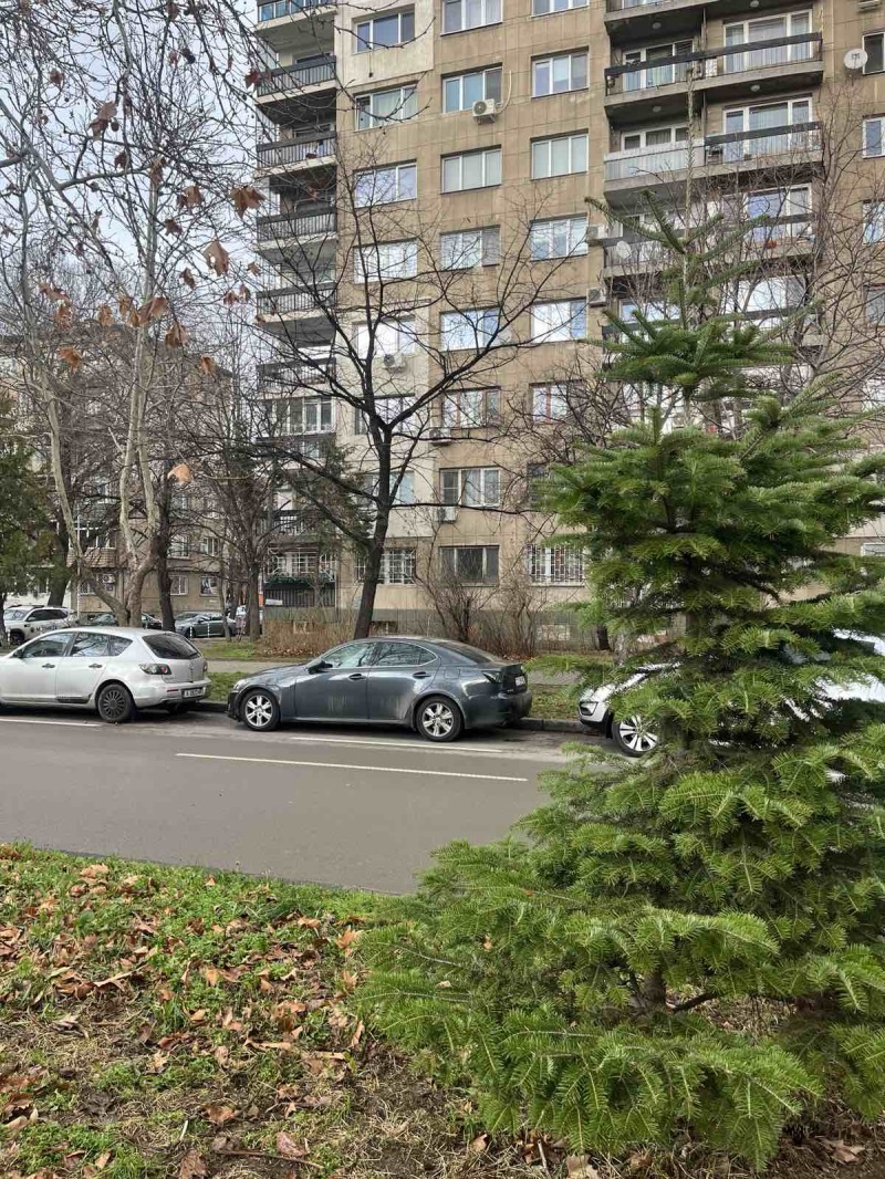 Продава 3-СТАЕН, гр. София, Иван Вазов, снимка 2 - Апартаменти - 53083172