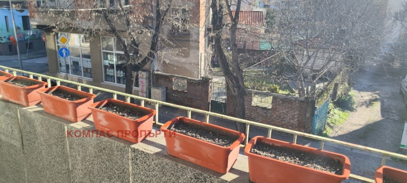 Продава ЕТАЖ ОТ КЪЩА, гр. Пловдив, Център, снимка 7 - Етаж от къща - 52935963