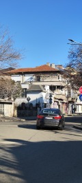 Продава ЕТАЖ ОТ КЪЩА, гр. Пловдив, Център, снимка 2