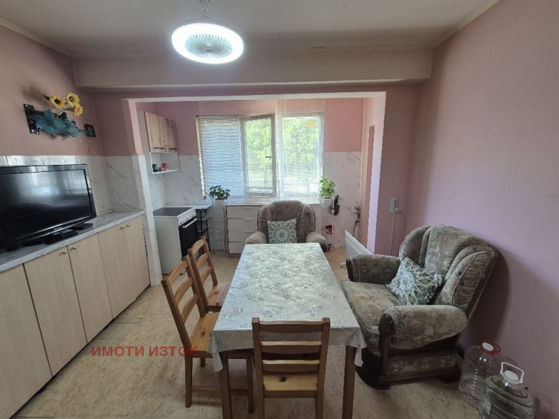 Продава  2-стаен град Перник , Изток , 76 кв.м | 60357219 - изображение [5]