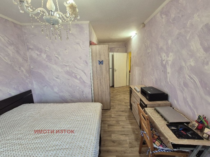 Продава  2-стаен град Перник , Изток , 76 кв.м | 60357219 - изображение [8]