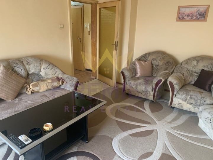 Продава 3-СТАЕН, гр. Варна, Младост 2