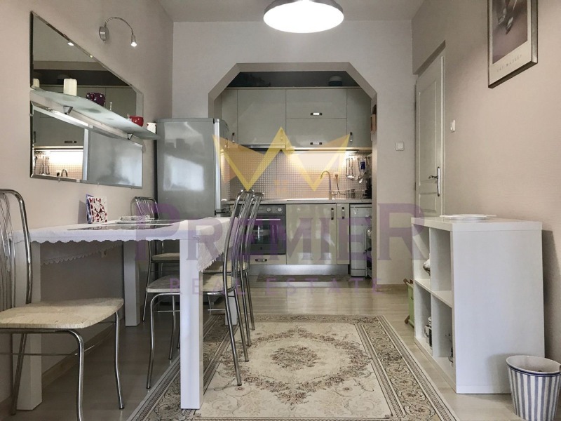 Продава 4-СТАЕН, гр. Варна, ВИНС-Червен площад, снимка 2 - Апартаменти - 53071916