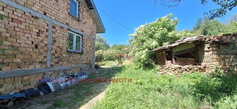 En venta  Casa región de Gabrovo , Vlaychovtsi , 110 metros cuadrados | 83341230 - imagen [2]