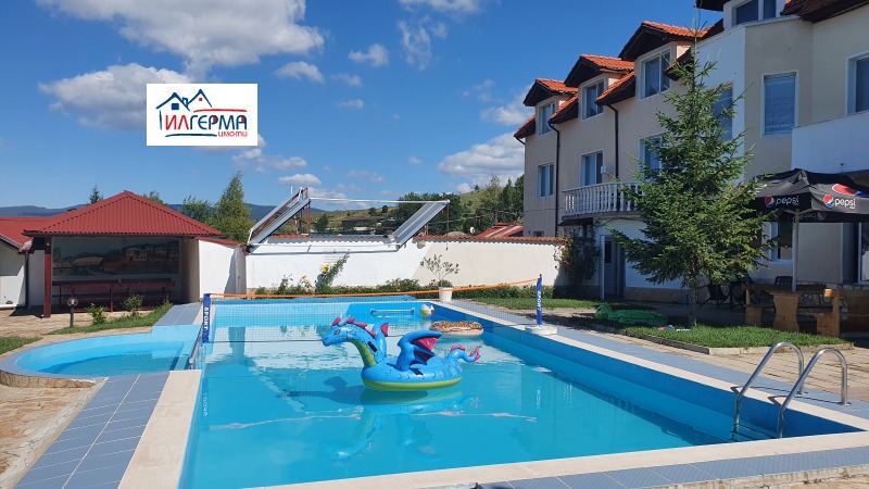 Продава  Къща област Благоевград , с. Сатовча , 439 кв.м | 64940090