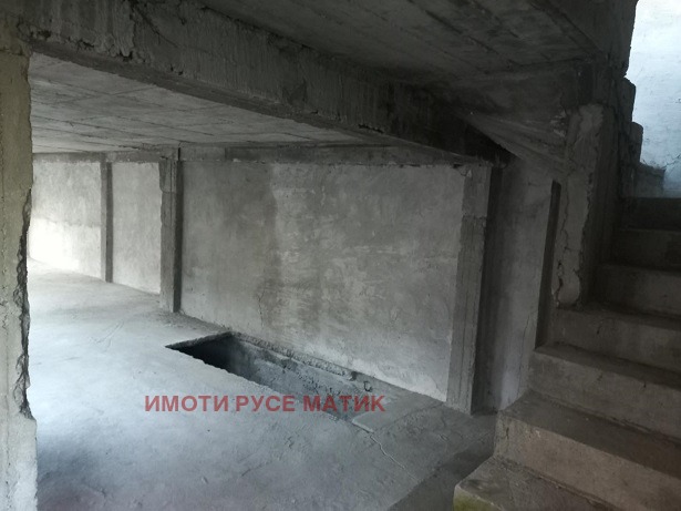 Продава КЪЩА, гр. Русе, Широк център, снимка 3 - Къщи - 52243716