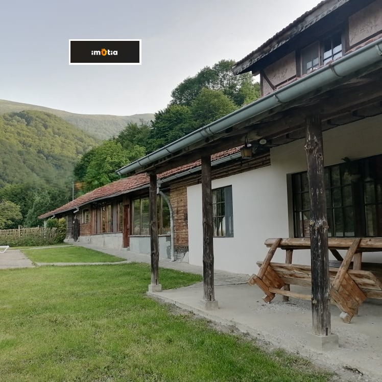 Продава КЪЩА, гр. Троян, област Ловеч, снимка 4 - Къщи - 53158268