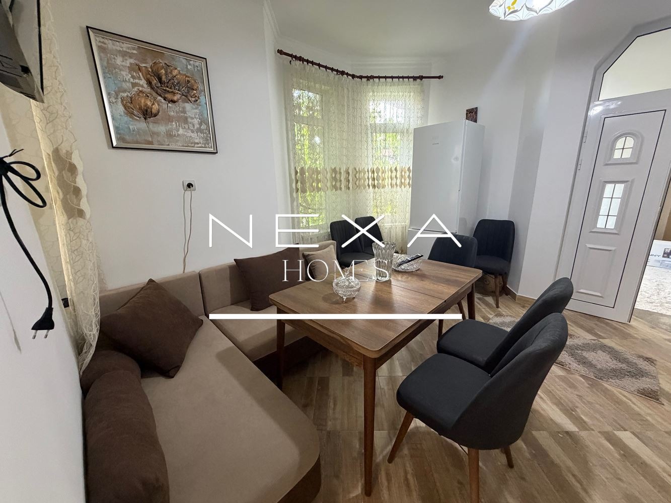 Продава КЪЩА, гр. Карлово, област Пловдив, снимка 11 - Къщи - 55278074