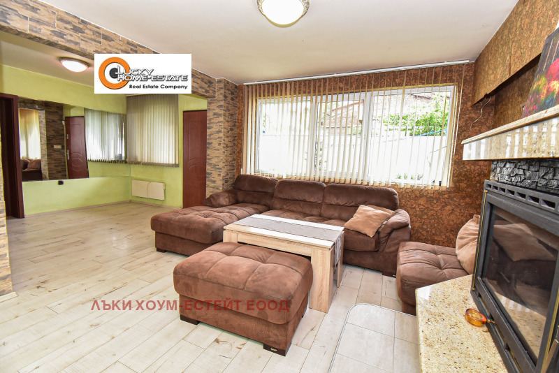Na sprzedaż  1 sypialnia Sofia , Orlandowci , 74 mkw | 47714310 - obraz [4]