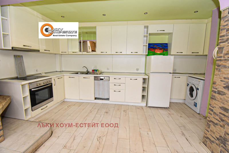 Na sprzedaż  1 sypialnia Sofia , Orlandowci , 74 mkw | 47714310 - obraz [3]