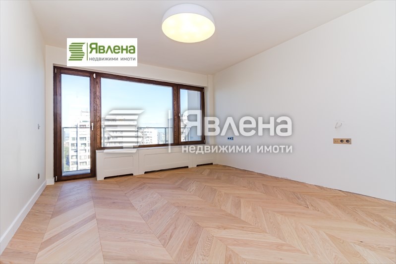 Продава 4-СТАЕН, гр. София, Изгрев, снимка 2 - Апартаменти - 52786927