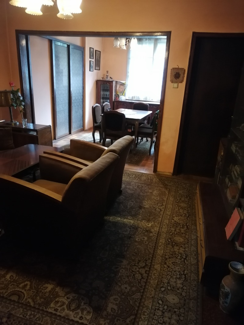 In vendita  Casa Sofia , Hipodruma , 180 mq | 54337440