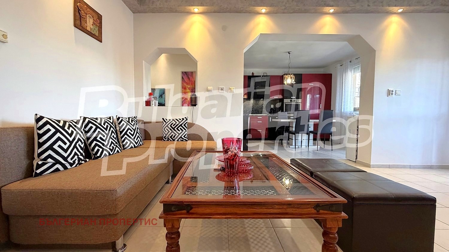 Продава КЪЩА, гр. Чирпан, област Стара Загора, снимка 2 - Къщи - 56280931