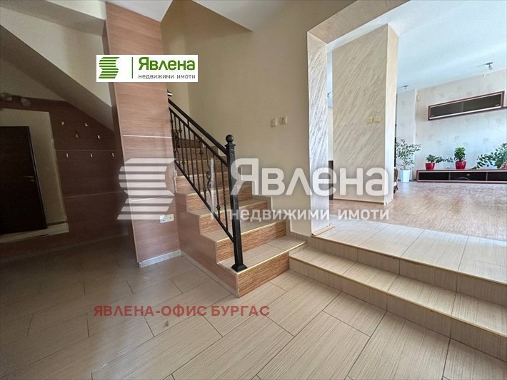 Продава МНОГОСТАЕН, гр. Бургас, Лазур, снимка 5 - Aпартаменти - 47611610