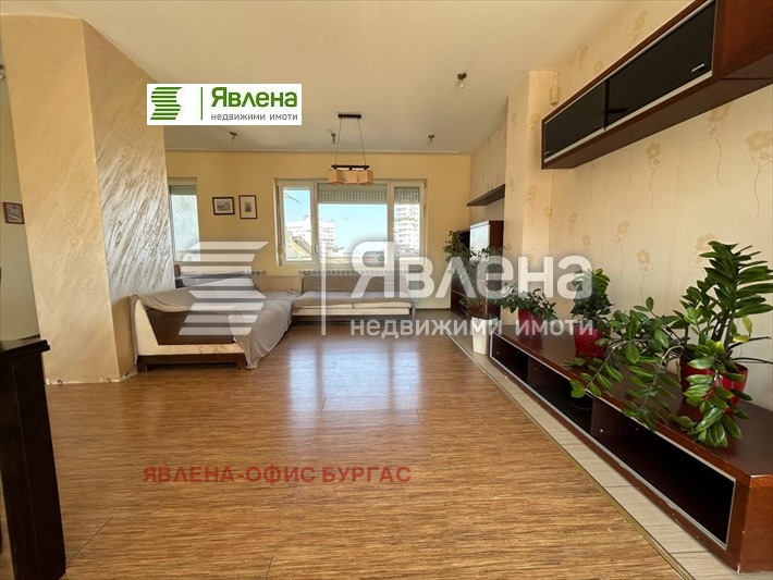 Продава МНОГОСТАЕН, гр. Бургас, Лазур, снимка 2 - Aпартаменти - 47611610