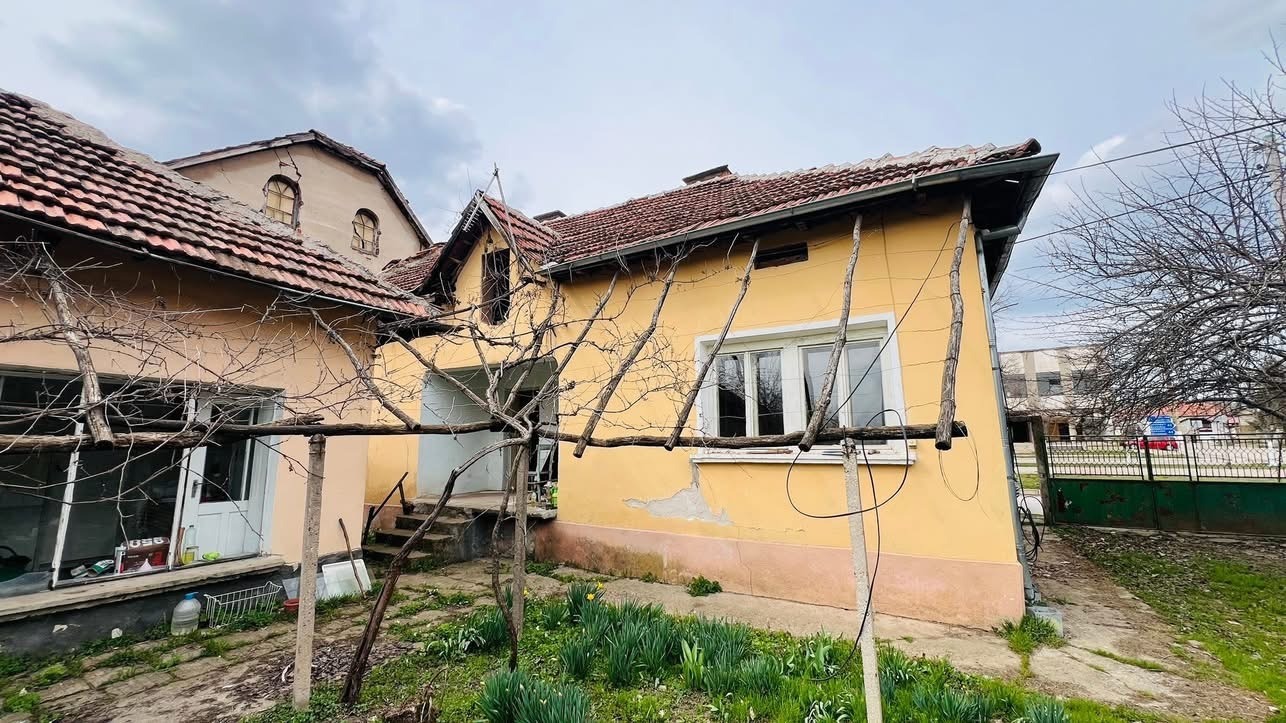 Продава КЪЩА, с. Лехчево, област Монтана