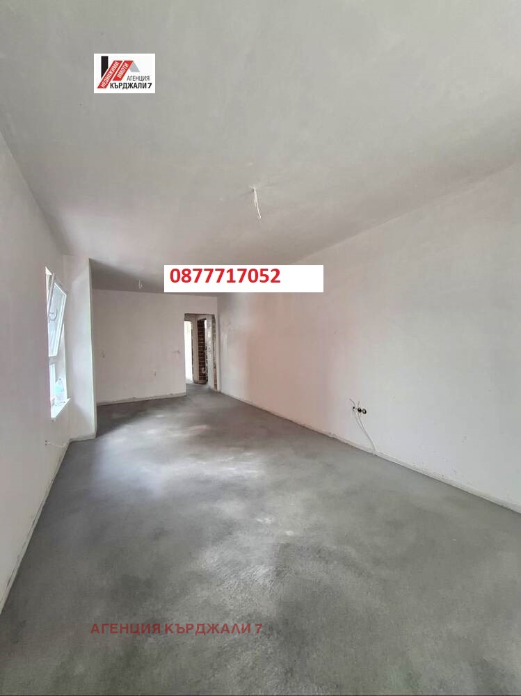 Продава 2-СТАЕН, гр. Кърджали, Възрожденци, снимка 4 - Апартаменти - 53909146