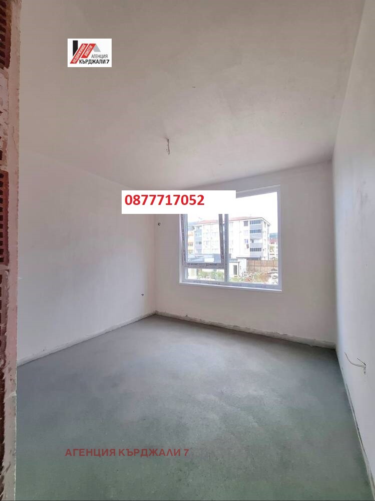 Продава 2-СТАЕН, гр. Кърджали, Възрожденци, снимка 3 - Апартаменти - 53909146